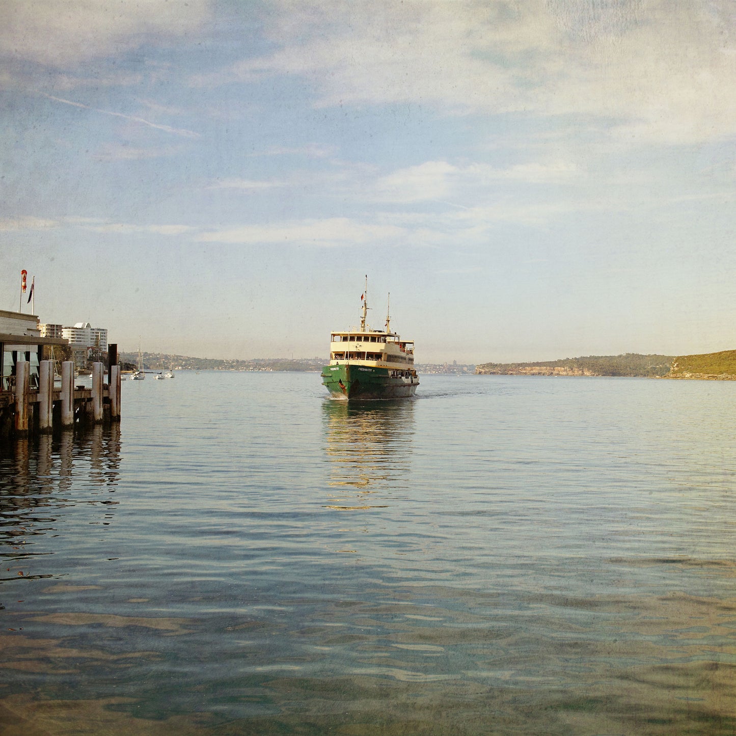 Manly Ferry arriving in Manly
